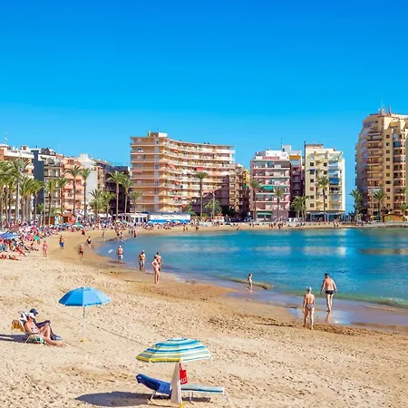 Apartment Sunny Casita, Torrevieja, Modern 2 Bed Floor *