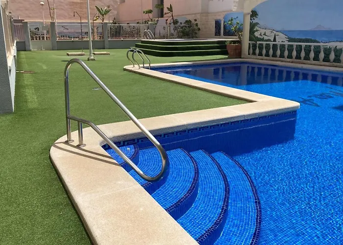 Sunny Casita, Torrevieja, Modern 2 Bed Floor アパート