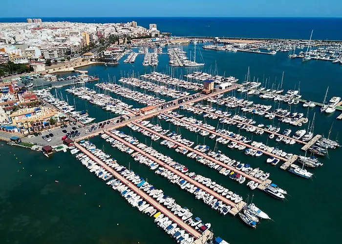 Sunny Casita, Torrevieja, Modern 2 Bed Floor アパート